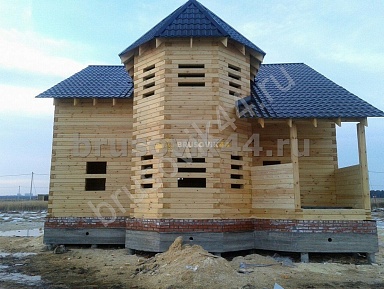 Дом 12х12 м из профилированного бруса 145х145 мм в Ленинградской области - фото процесса строительства
