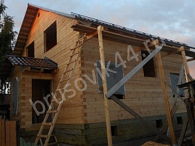 Деревянный брусовой дом - фото процесса строительства