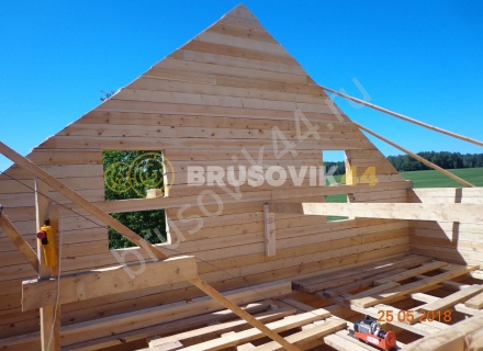 Дом по индивидуальному проекту из обрезного бруса 150х150 мм